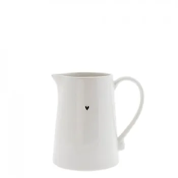 Pitcher "heart" black 1l - Bastion Collections