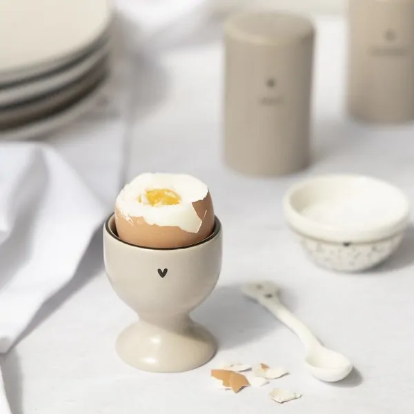 Egg cups "heart" matte beige - Bastion Collections - Article Picture 2