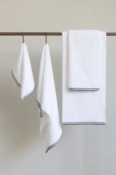 Hand towel "hearts" 30x55cm white-grey - Bastion Collections - Article Picture 2