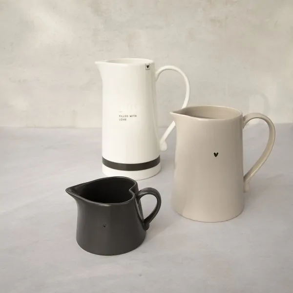Pitcher "heart" beige 1l - Bastion Collections - Article Picture 2