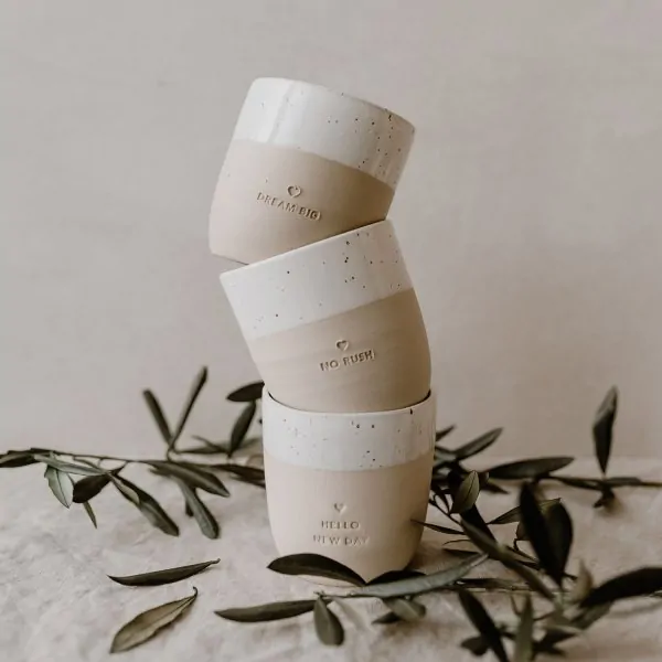 Stoneware mug "HELLO NEW DAY" – handmade - Eulenschnitt