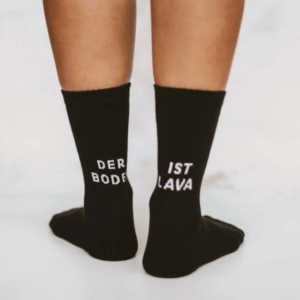 Socken "DER BODEN IST LAVA" schwarz 39-42 - Eulenschnitt Artikelbild 1